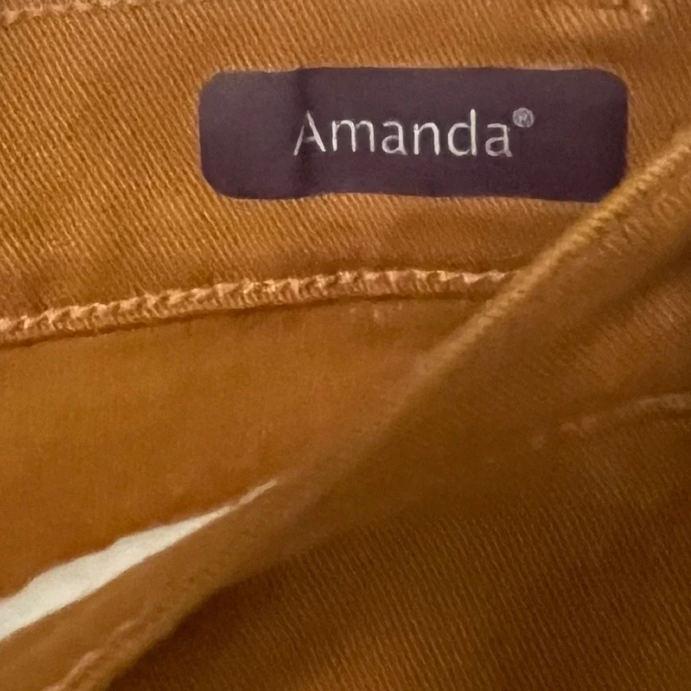 Gloria Vanderbilt Amanda Jeans‎ Mustard Yellow Tapered Leg Size 24W